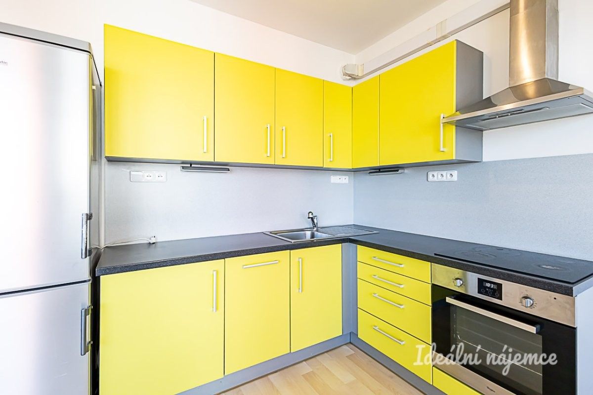 Pronájem byt 2+kk - Pavla Beneše, Praha, 52 m²