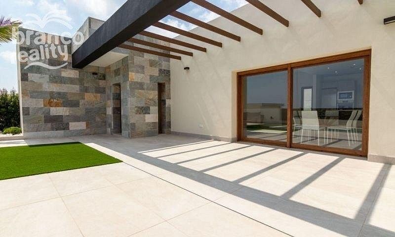 Prodej rodinný dům - Torrevieja, ES, 295 m² - 2