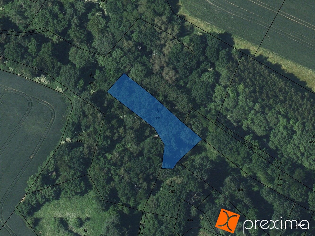 Les, 357 m²