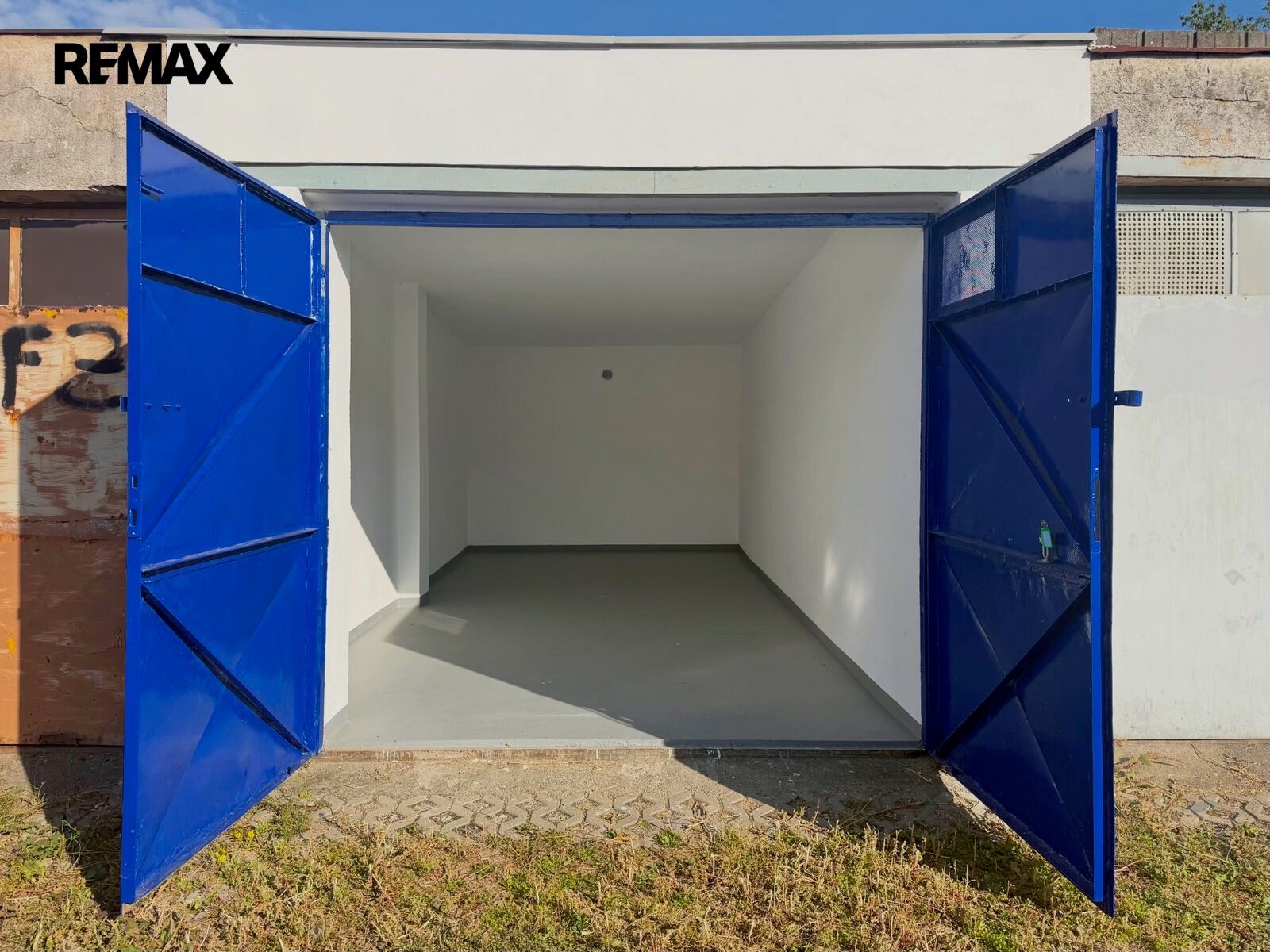 Garáž · 18 m² · K sedlišti 665, Praha Čakovice - 4