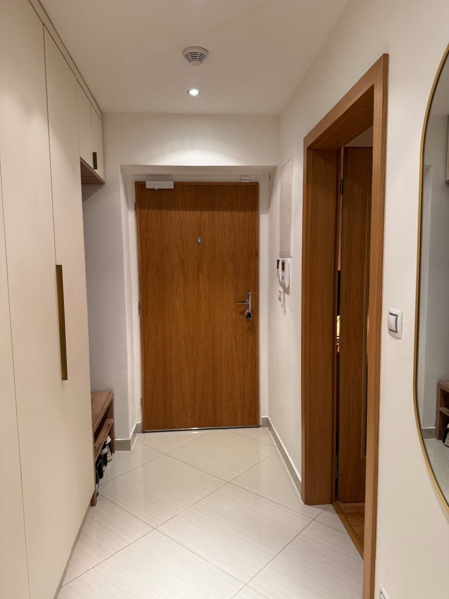 Pronájem byt 1+kk - Vojenova, Praha - Libeň, 39 m² - 5