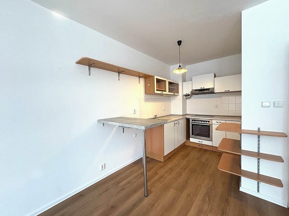 Pronájem byt 1+kk - Praha - Strašnice, okres Praha 10, Hlavní město Praha, 40 m² - 5