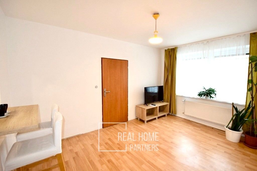 Pronájem byt 2+kk - Hlavní, Brno, 50 m²