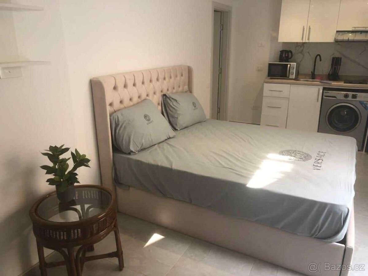 Prodej byt - 987 66, Zahraničí