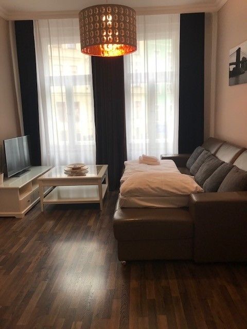 Byty, Karlovy Vary, 360 04