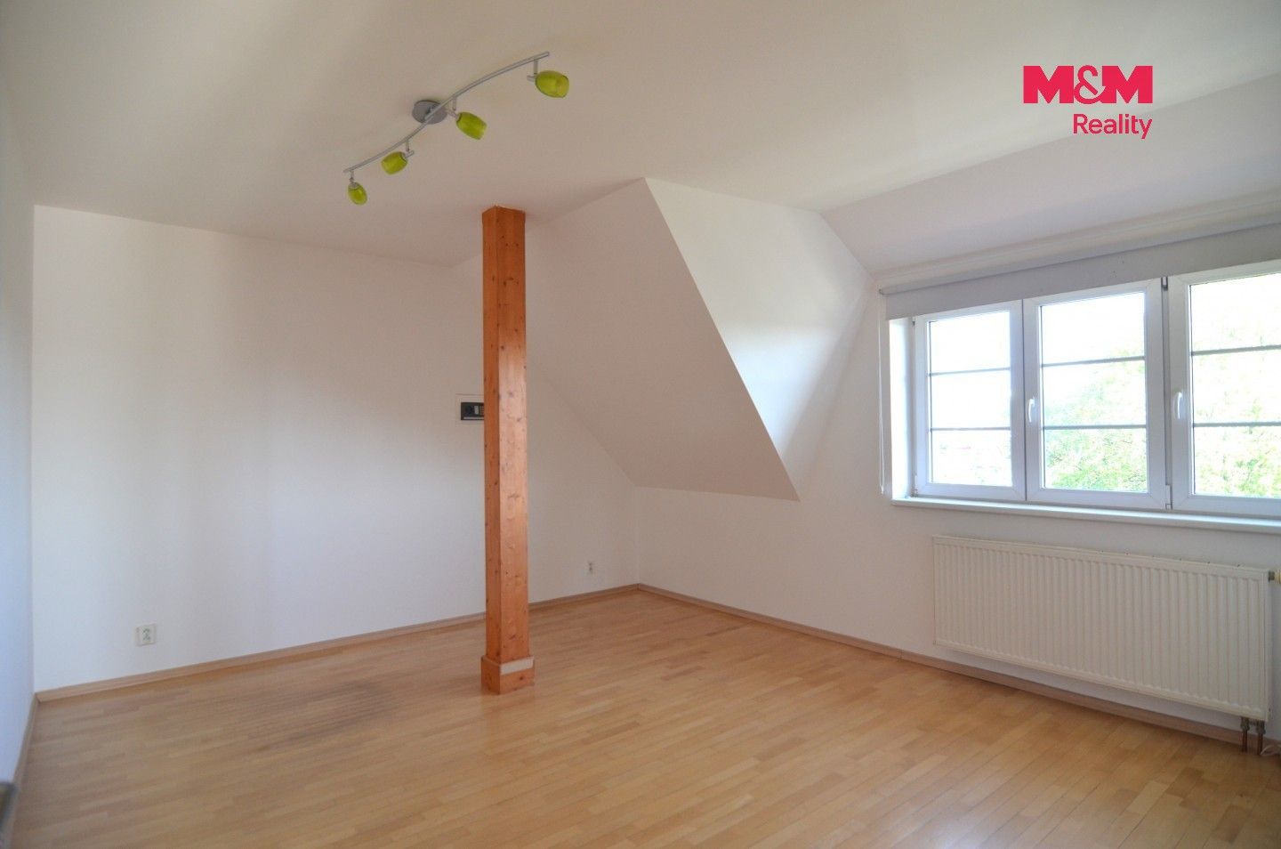 Kancelář · 162 m² · V Novém Hloubětíně, Praha - 4