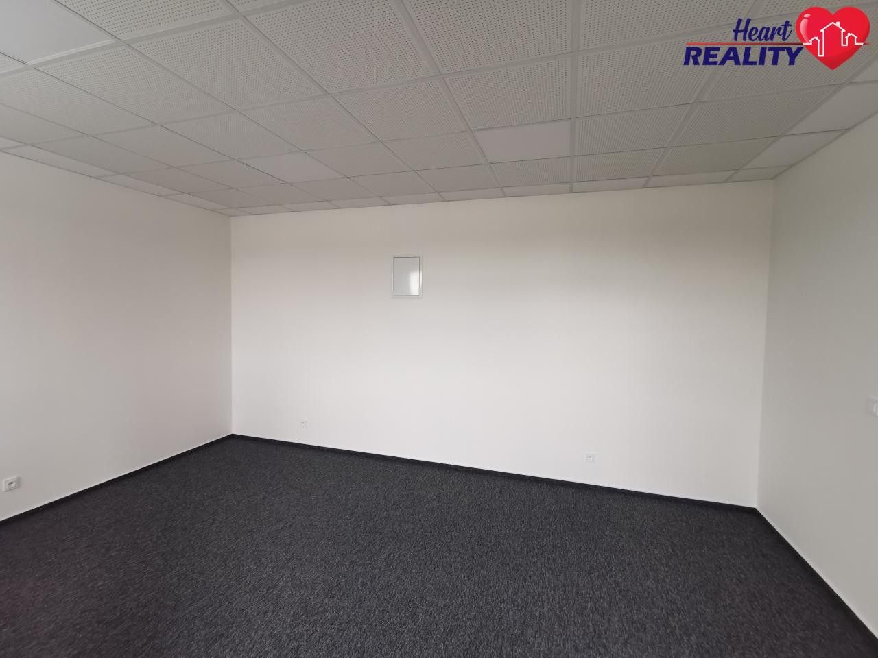 Pronájem kancelář - Kouty, Kravaře, 24 m²