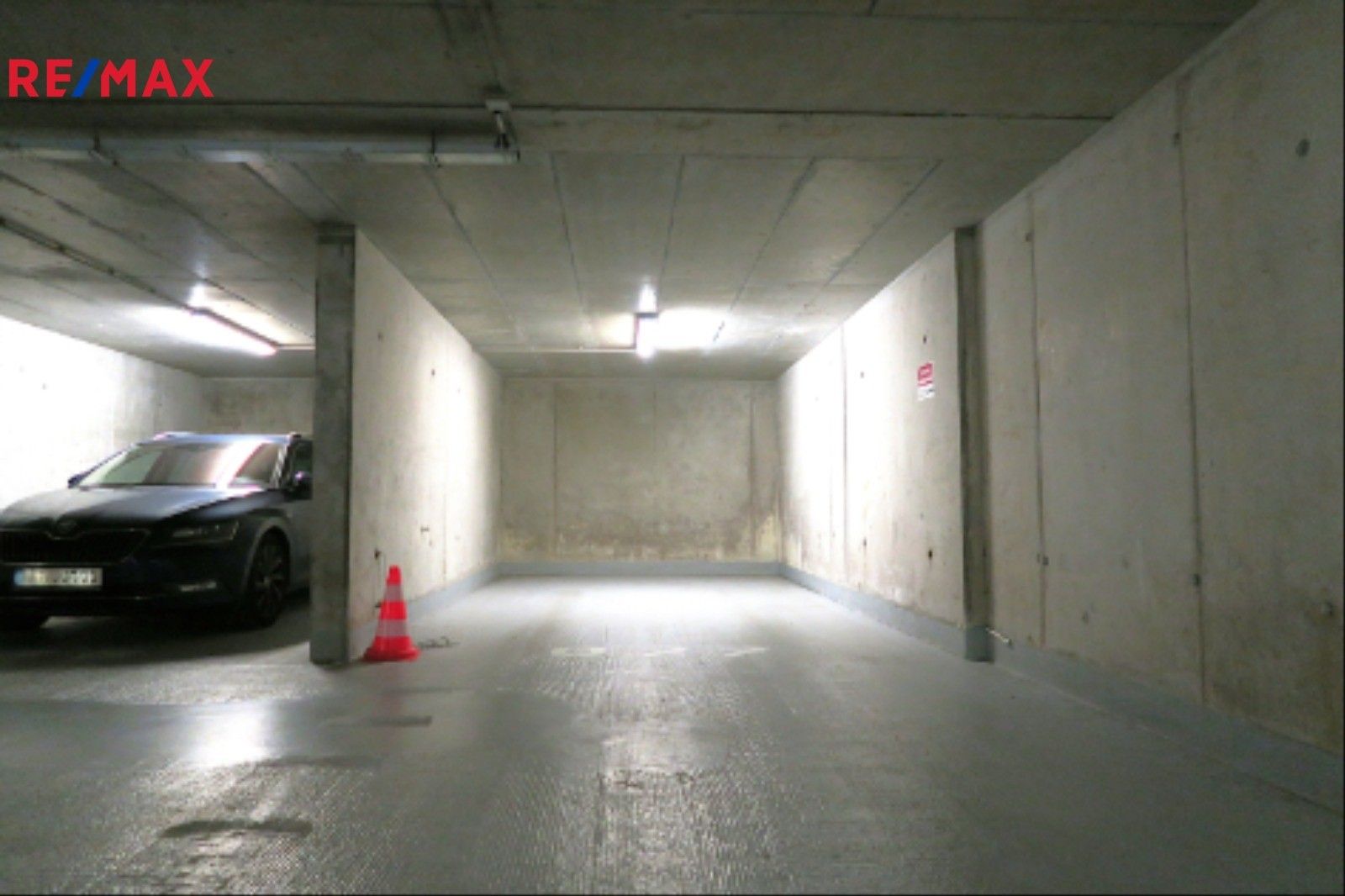 Ostatní, Randova, Praha, 21 m²