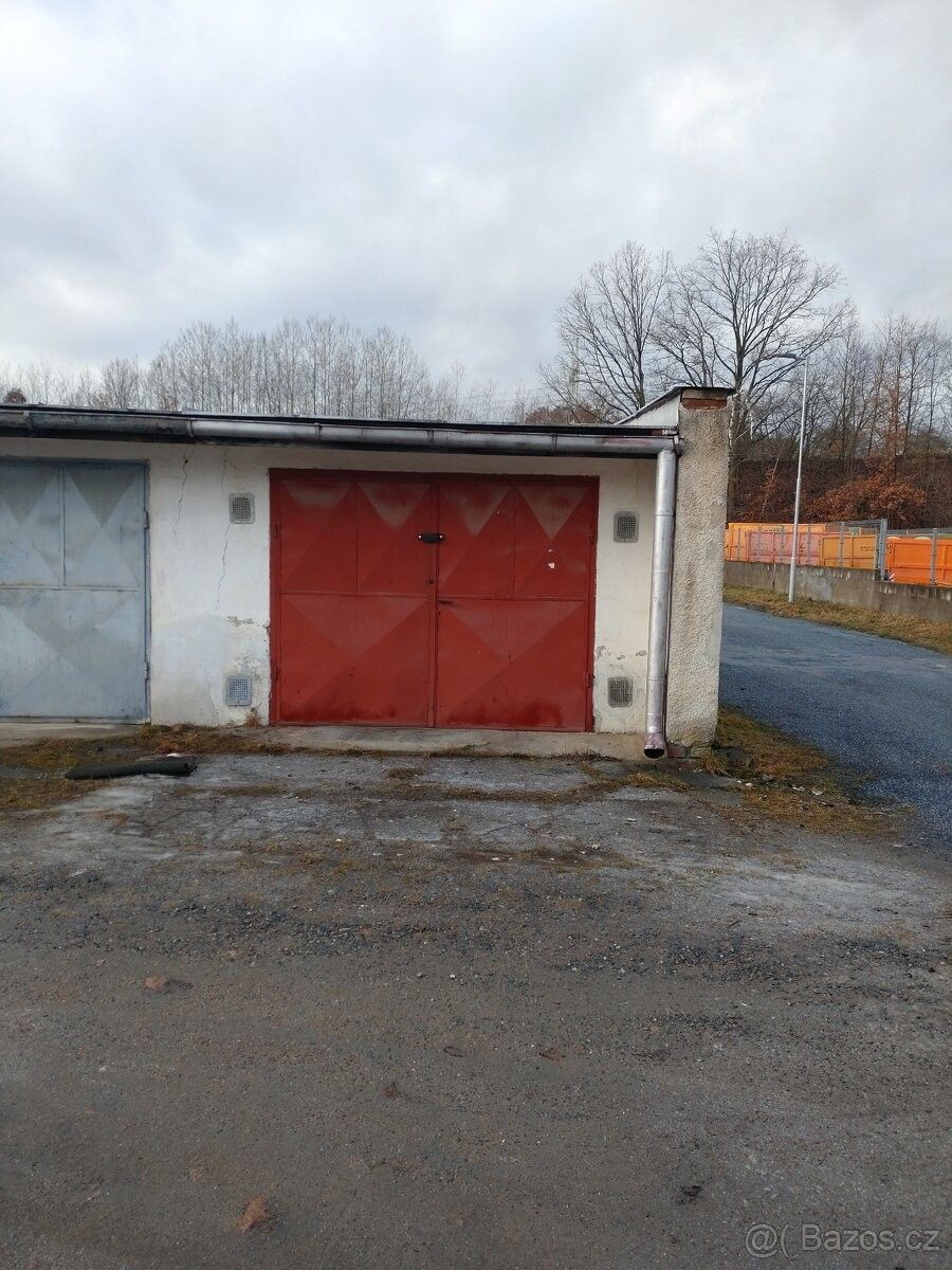 Garáže, Dobříš, 263 01