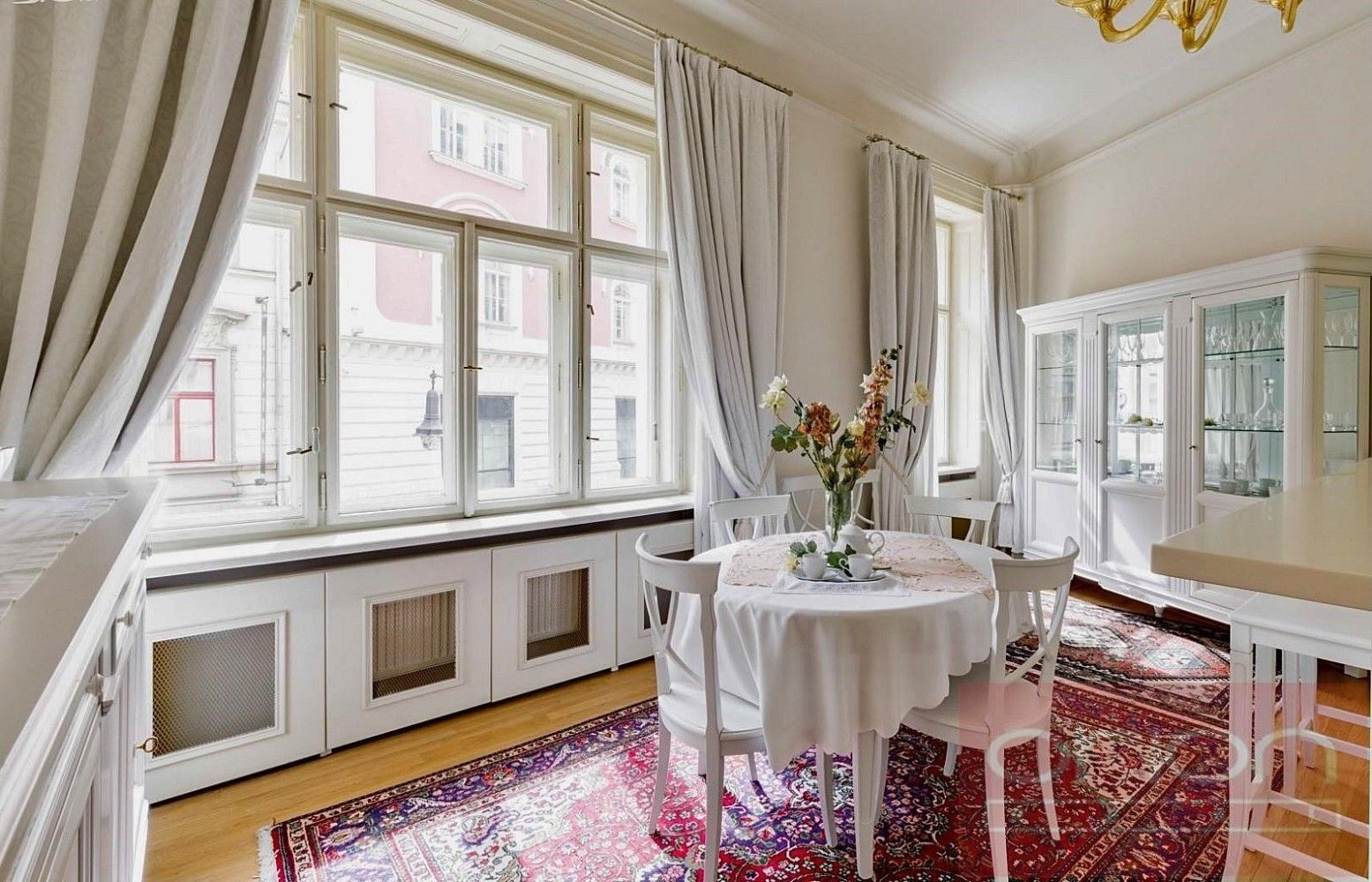 4+kk, Truhlářská, Praha 1 - Nové Město, 122 m²