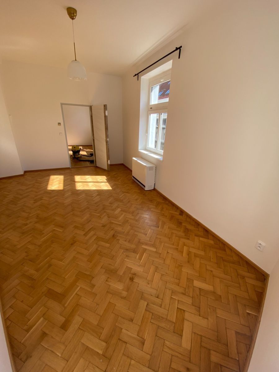 Pronájem byt 2+kk - Ježkova, Praha - Žižkov, 42 m² - 5