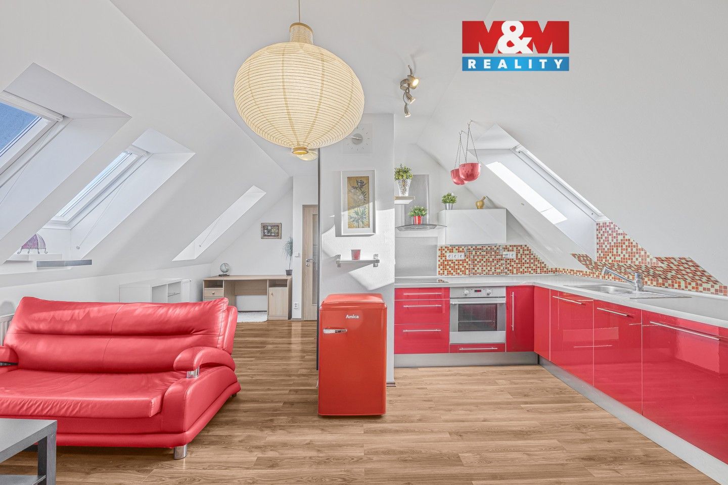 3+kk, Šípková, Mukařov, 72 m²