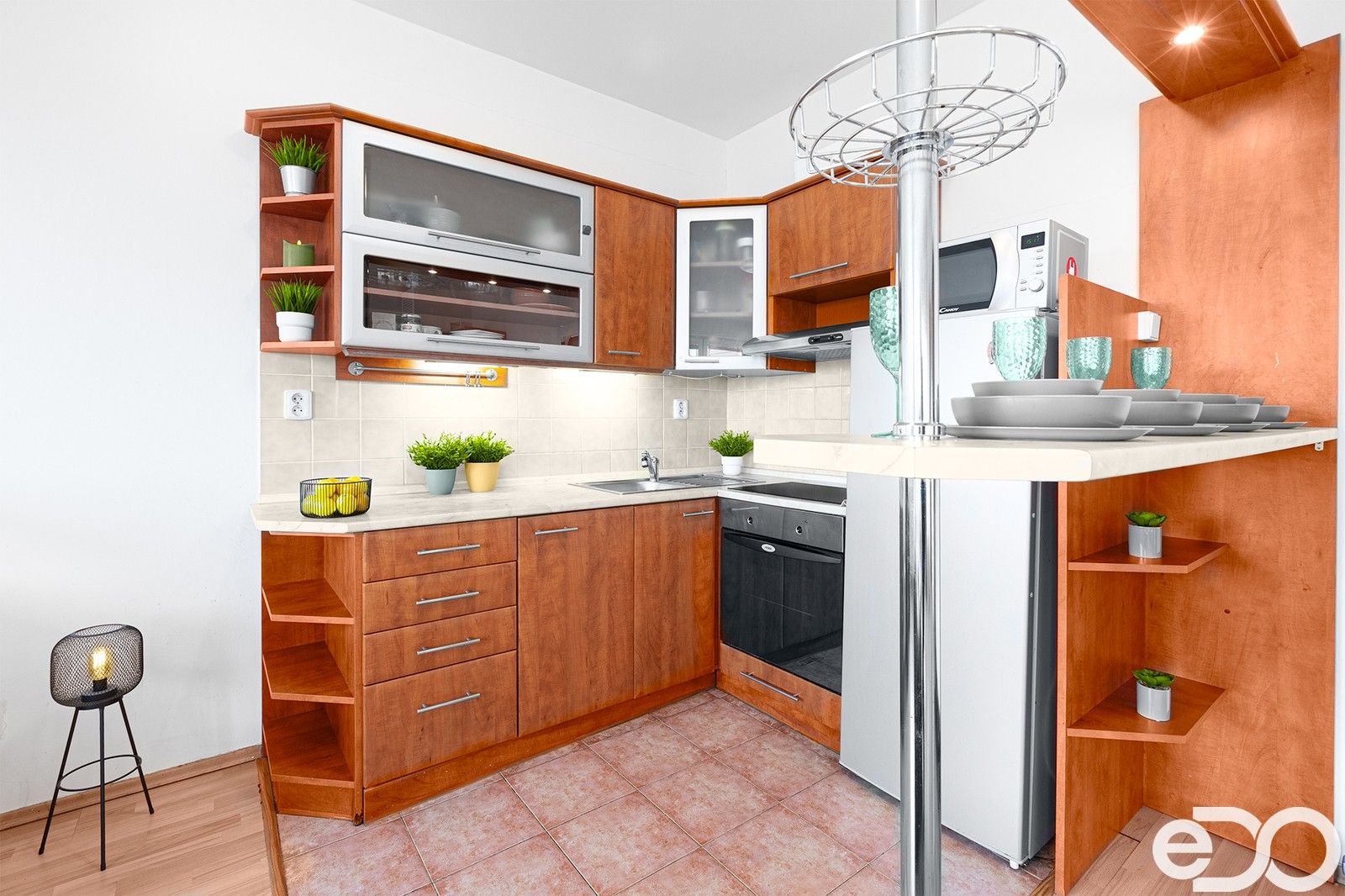 Prodej byt 2+kk - Místecká, Praha, 49 m²