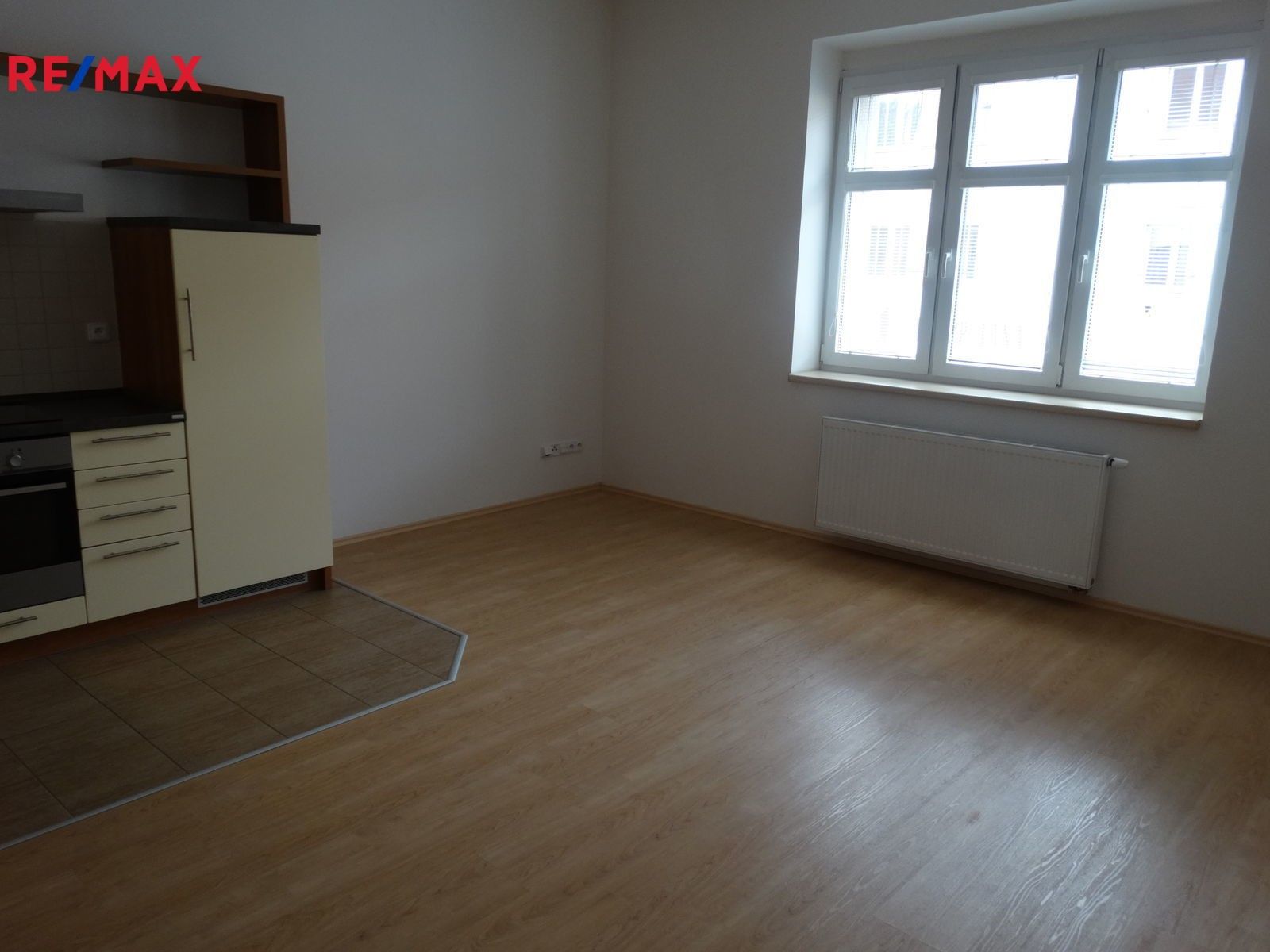 Pronájem byt 2+kk - Jana Palacha, Zelené Předměstí, Pardubice, Česko, 42 m²