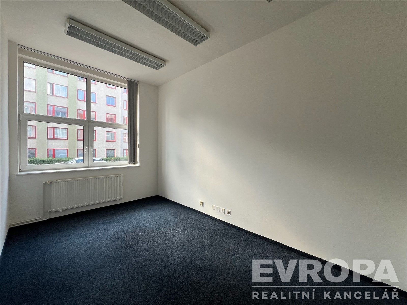 Pronájem kancelář - Jana Růžičky, Praha, 42 m²