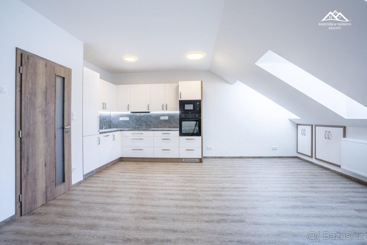 Pronájem byt - Chotěboř, 583 01