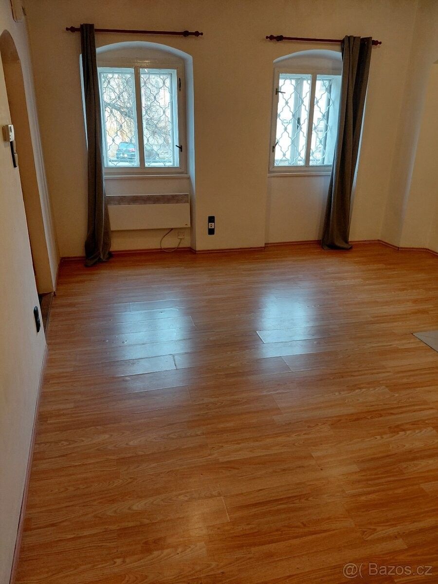 Byty, Kaplice, 382 42