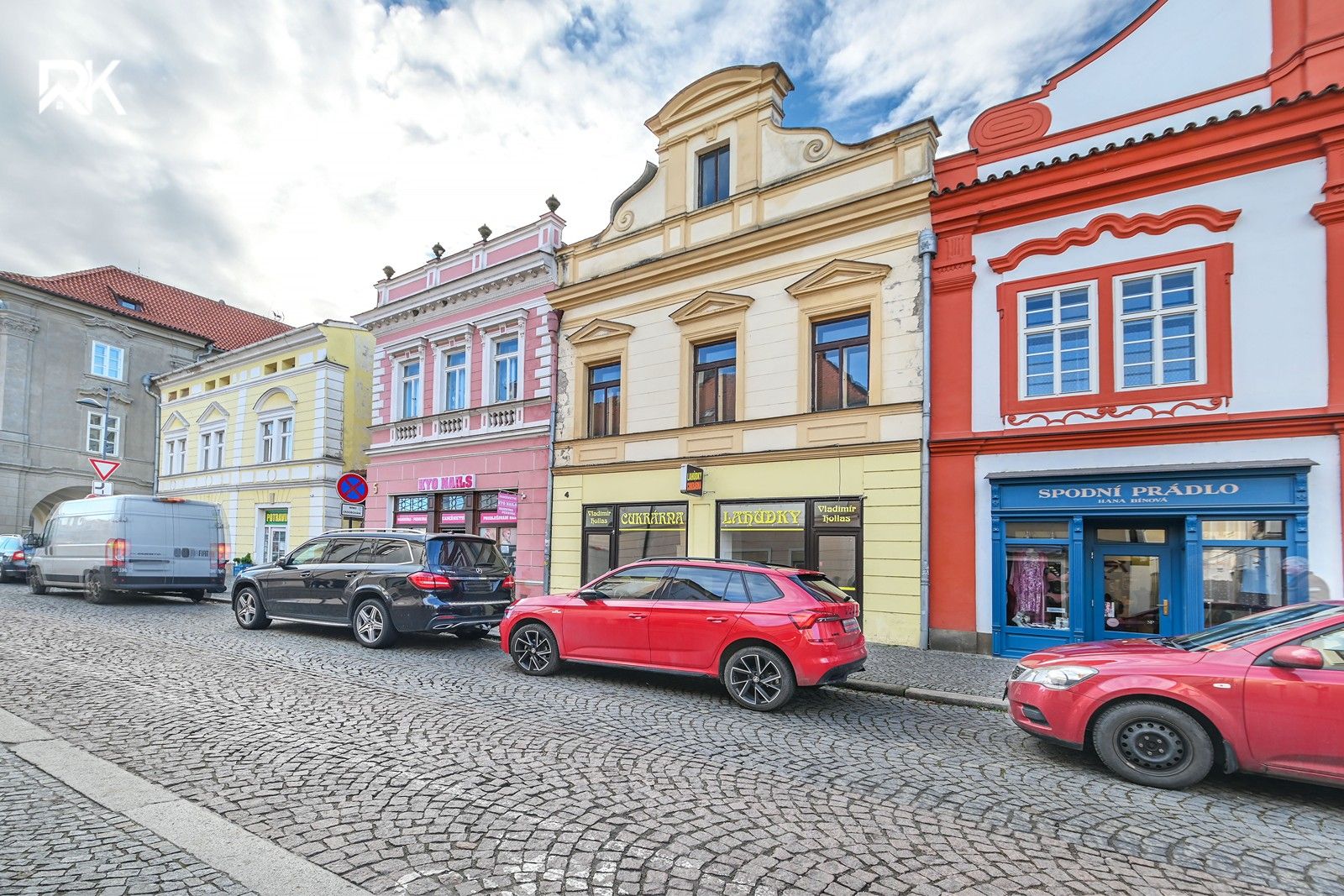 Rodinné domy, Pražská, Kolín, 241 m²