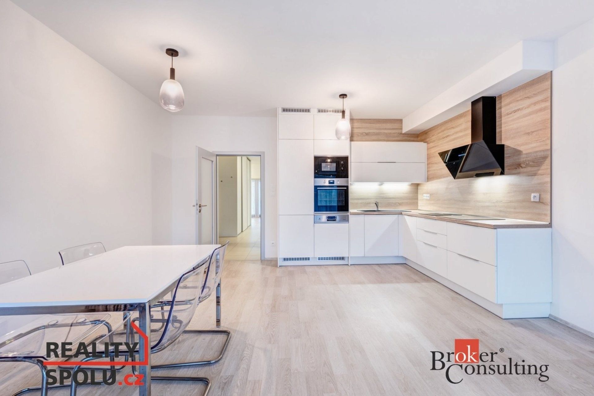 4+kk, U Mlýnského kanálu, Praha, 97 m²