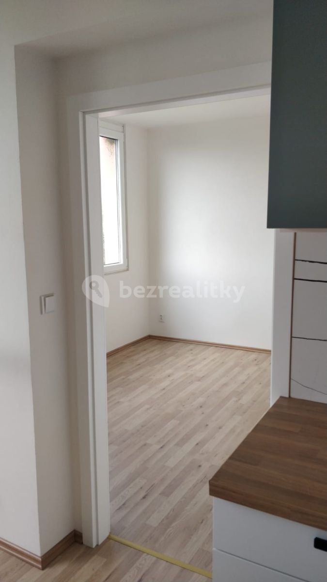 2+kk, U Školky, Sedlčany, Středočeský kraj, 40 m² - 2