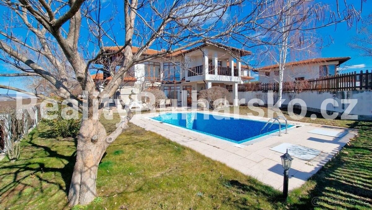 Byty, 987 66, Zahraničí