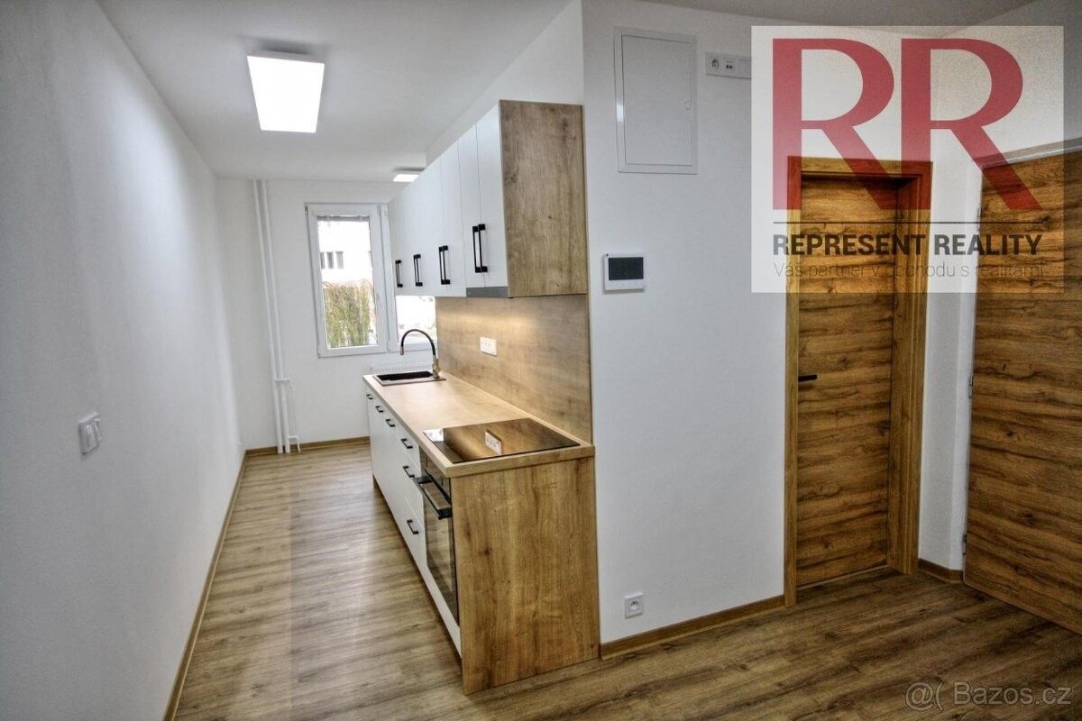 Pronájem byt - Dobřany, 334 41