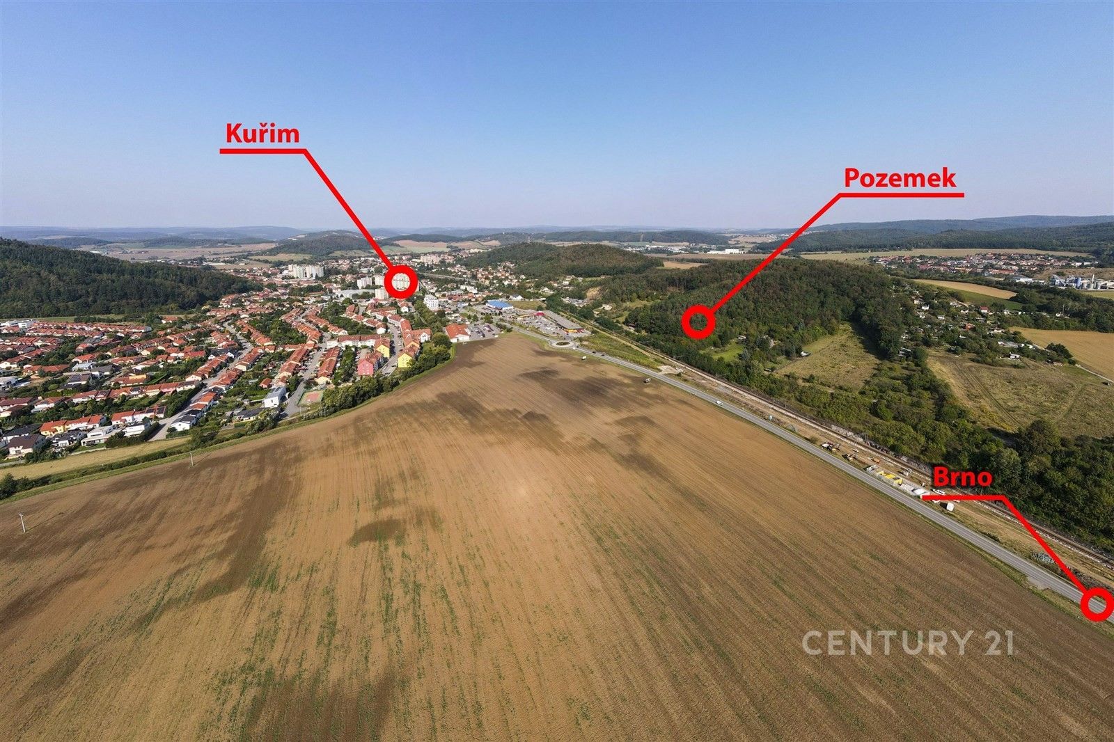 Komerční pozemek, 4 736 m²
