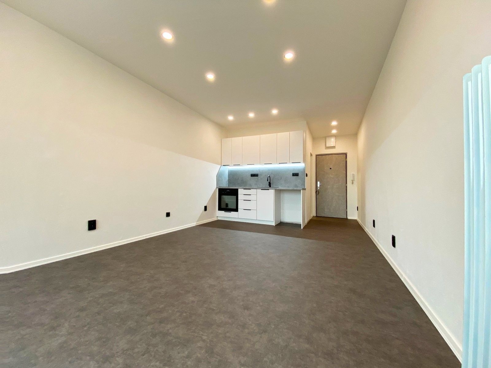 Prodej byt 1+kk - sídliště Vajgar, Jindřichův Hradec, 28 m²