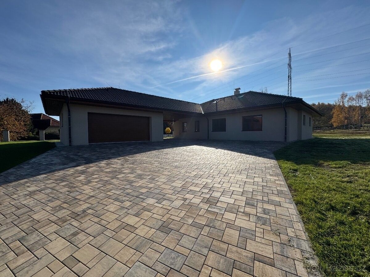 Rodinné domy, Velké Popovice, 251 69