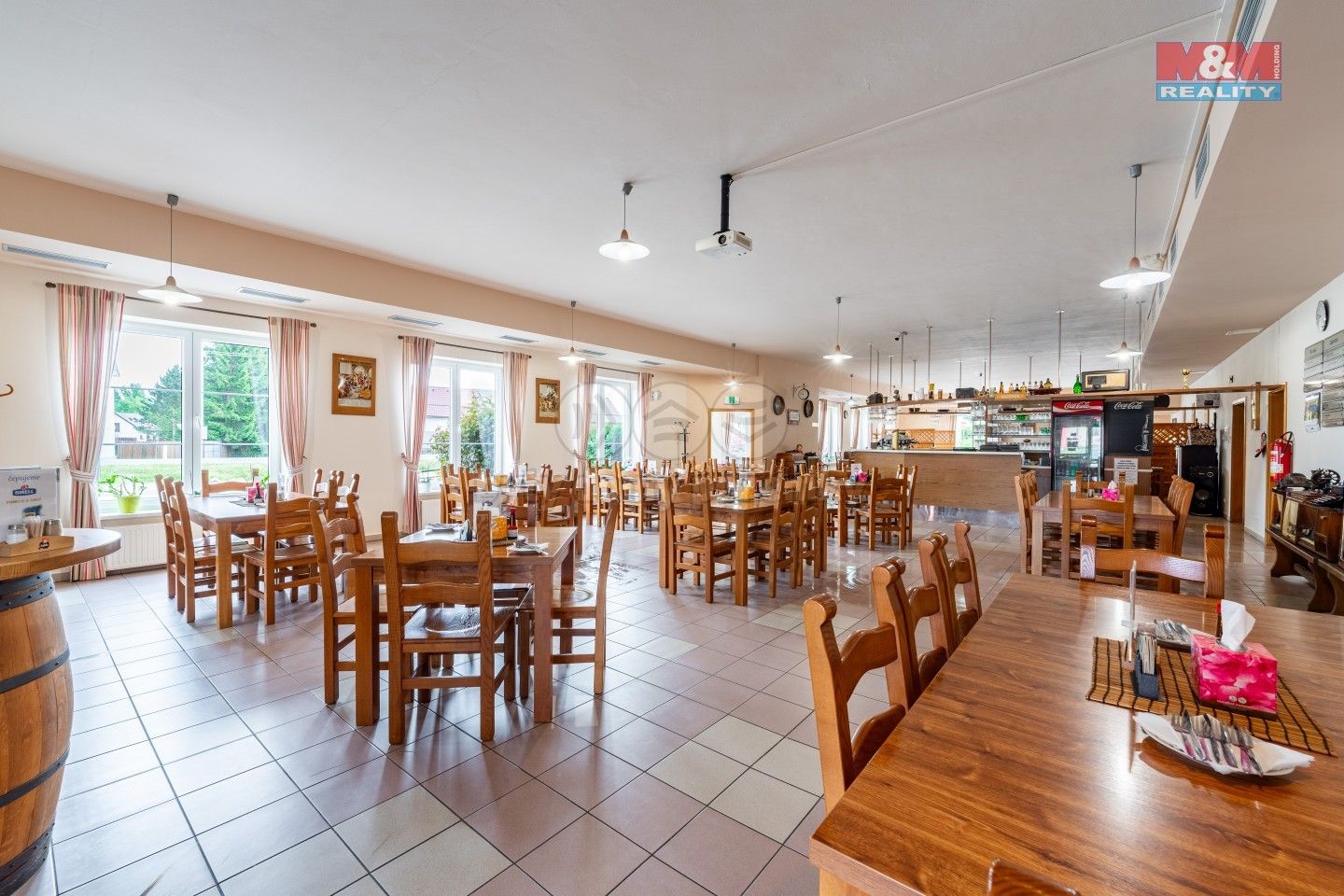 Prodej restaurace - Litohoř, 481 m²