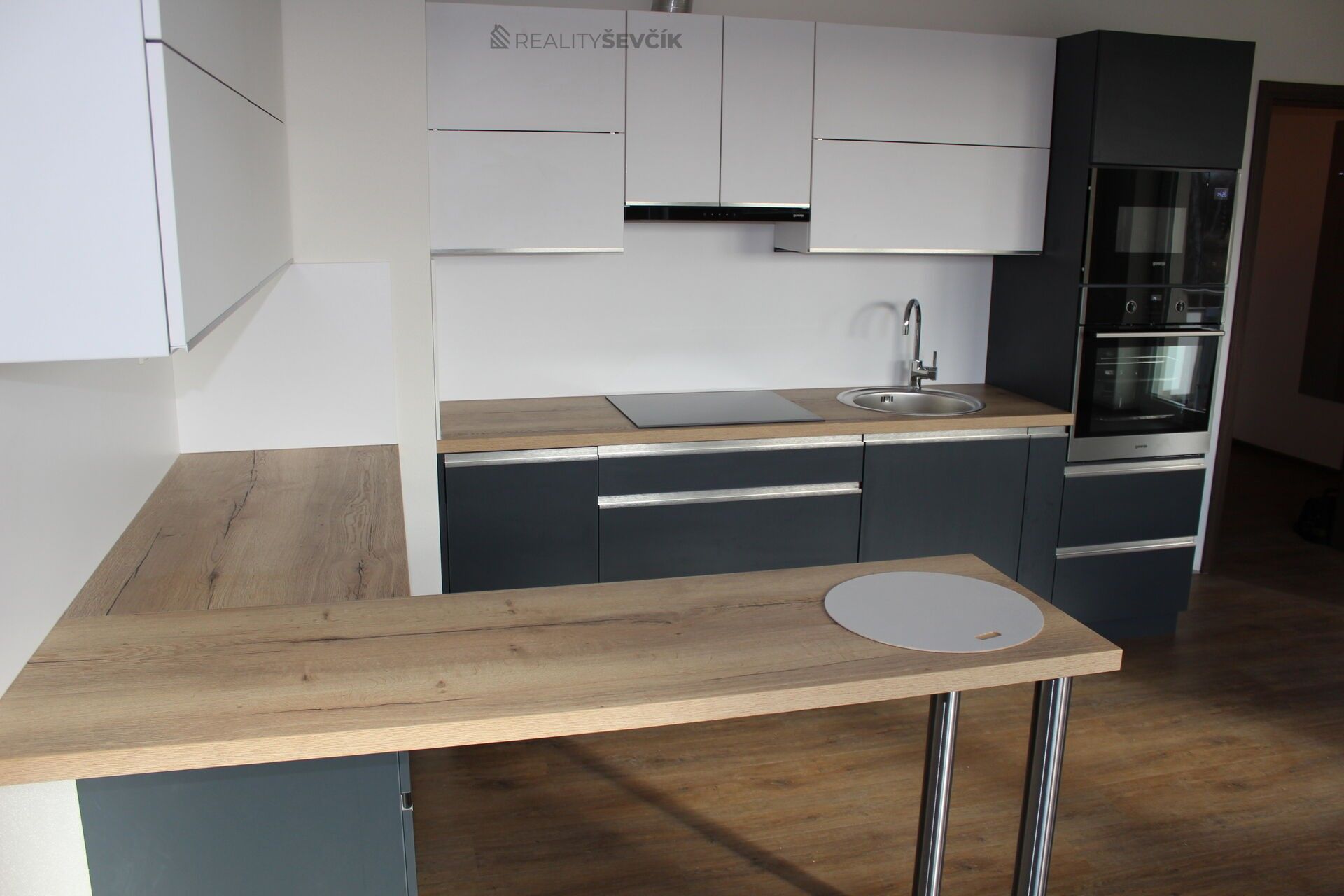 Pronájem byt 2+kk - Plukovníka Malého, České Budějovice, 51 m²