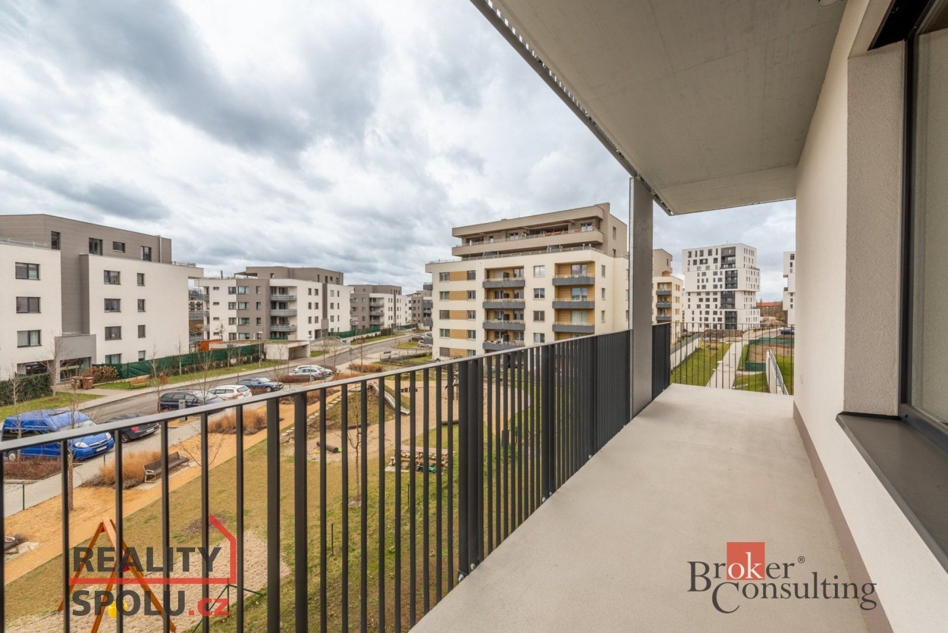 Pronájem byt 2+kk - Smržových, Praha, 52 m²