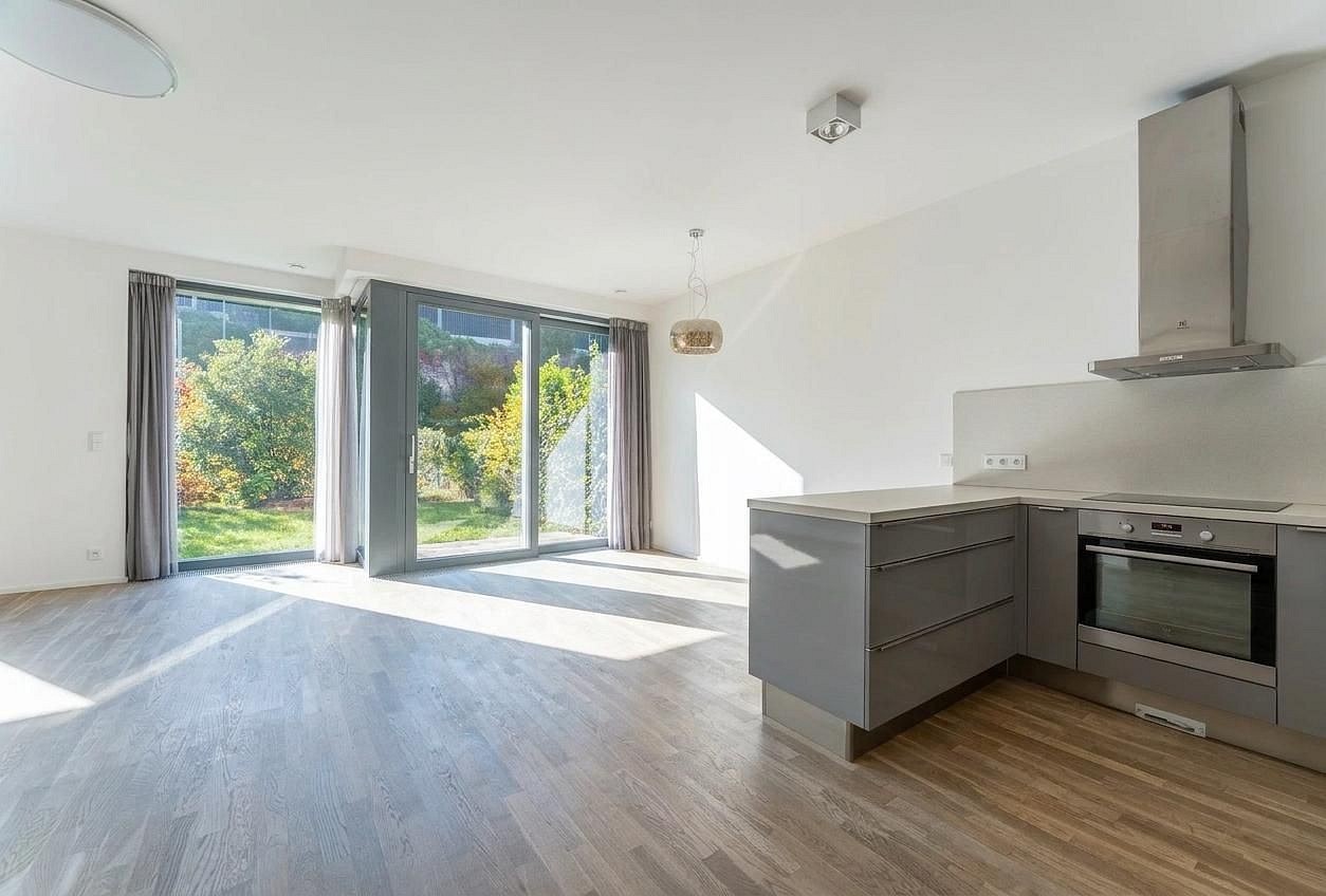 Pronájem rodinný dům - V Šáreckém údolí, Praha 6 - Dejvice, 179 m² - 5