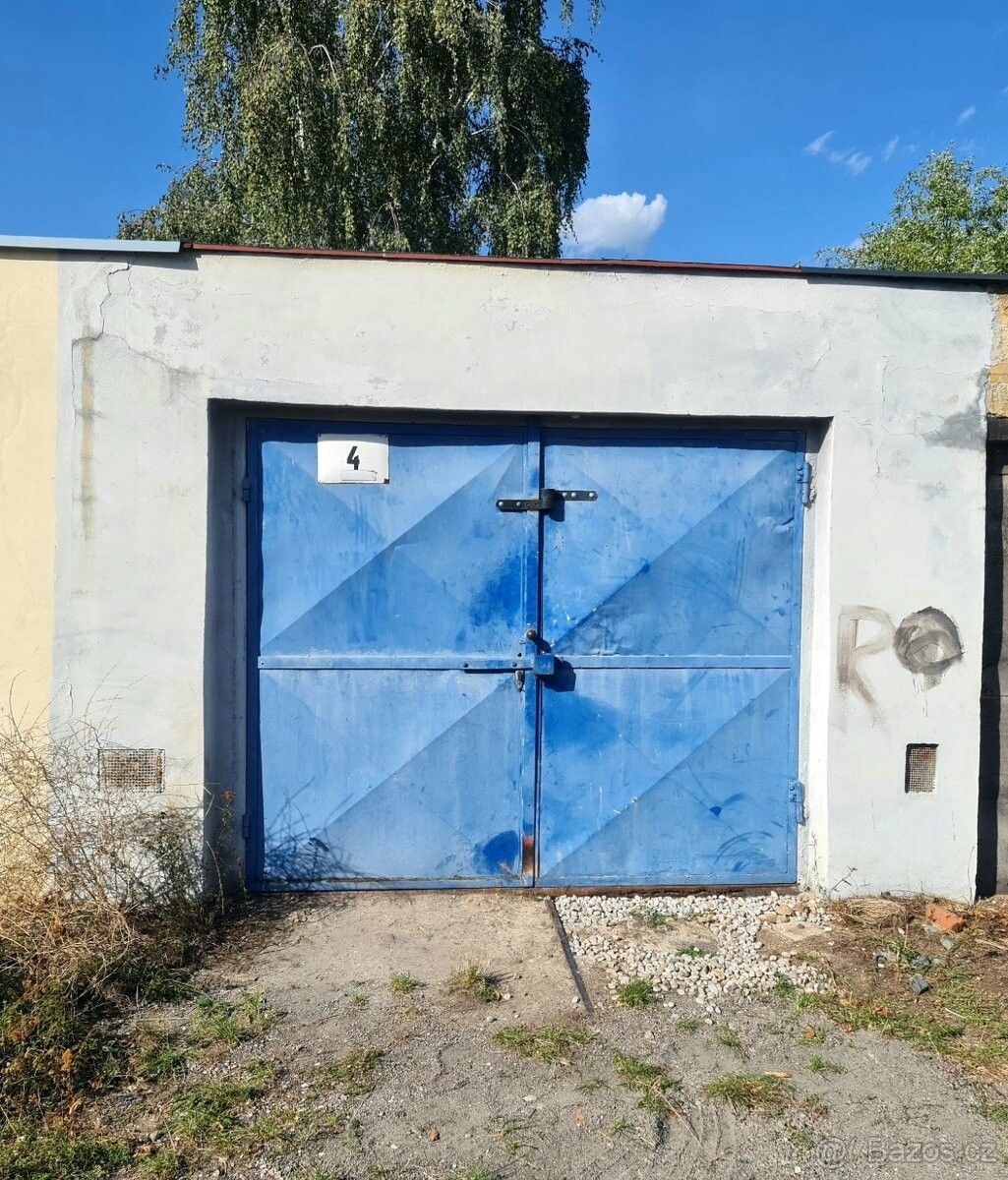 Garáže, Jirkov, 431 11