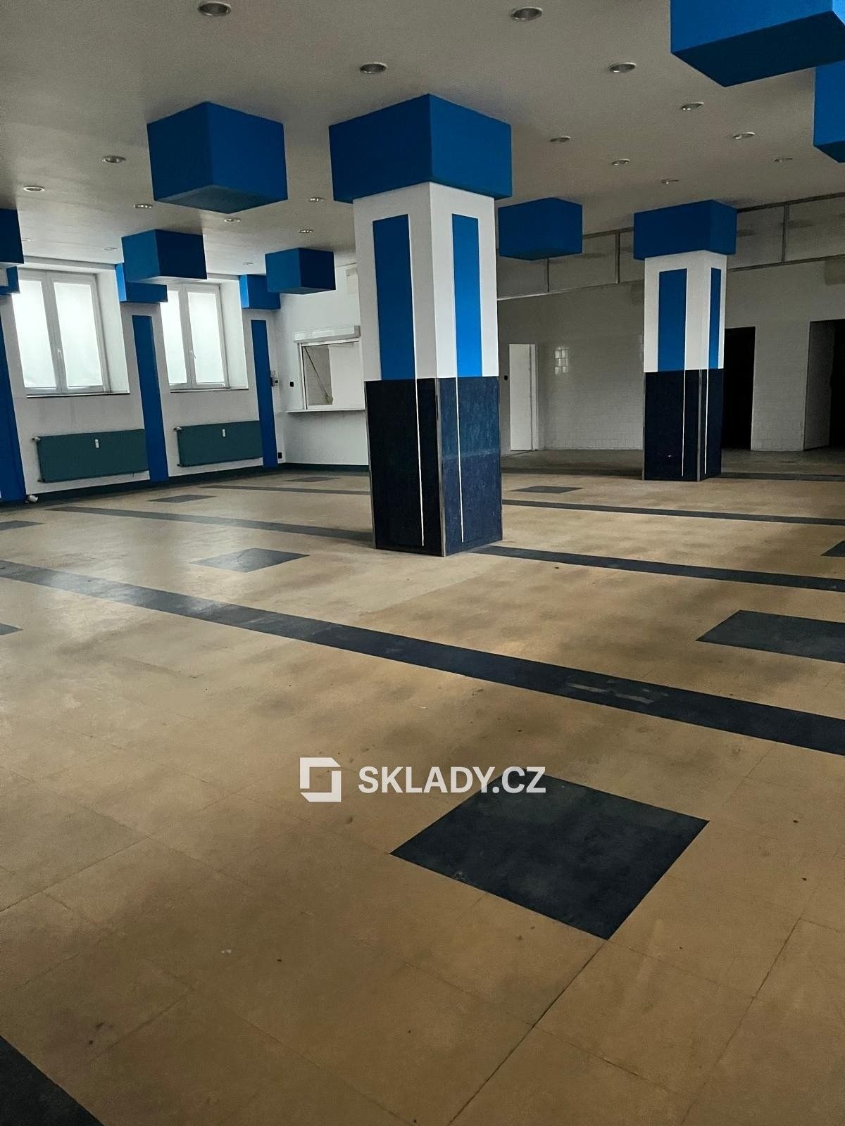 Sklady, Zagarolská, Nelahozeves, 151 m²