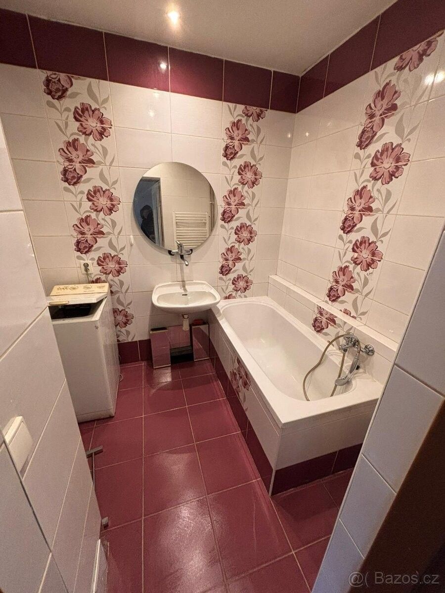 Pronájem byt - Dubí u Teplic, 417 01