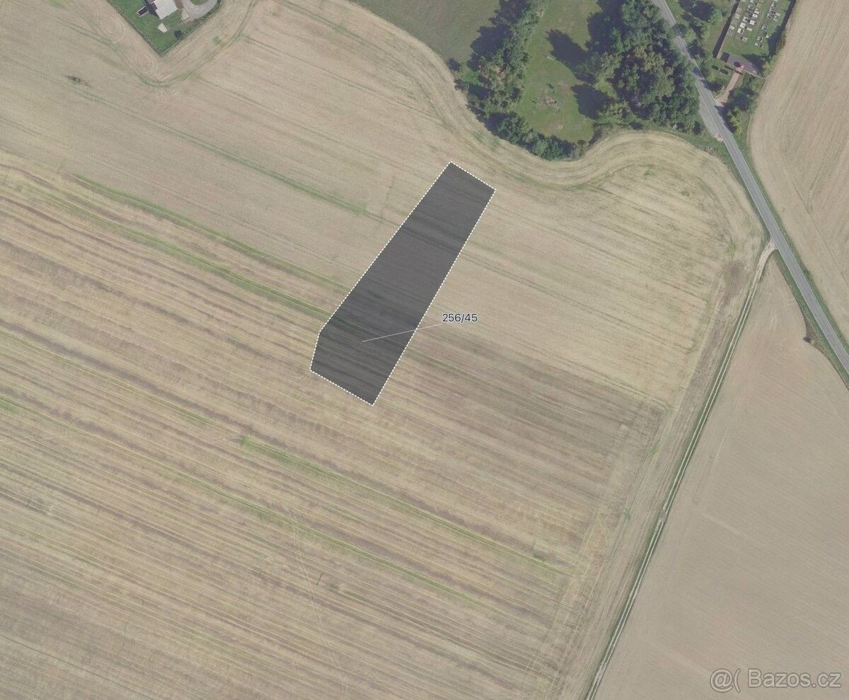 Pozemky pro bydlení, Straky, 289 25