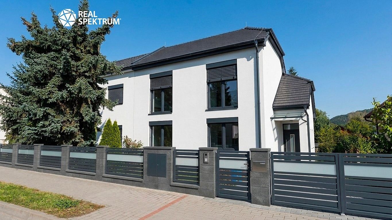 Rodinné domy, Tišnov, okres Brno-venkov, Jihomoravský kraj, 210 m² - 2
