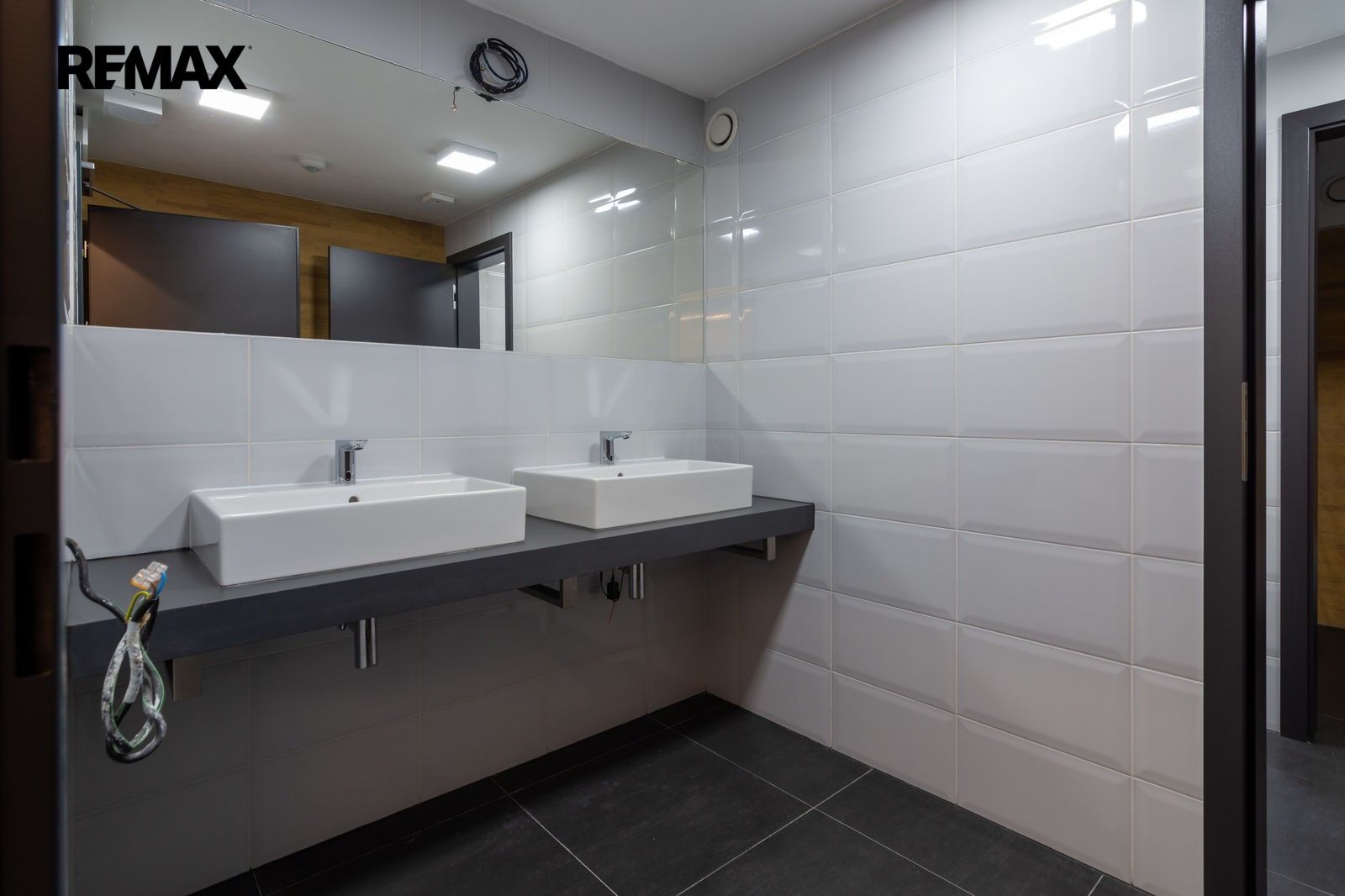 Pronájem obchodní prostory - Tusarova, Praha Holešovice, 198 m² - 5