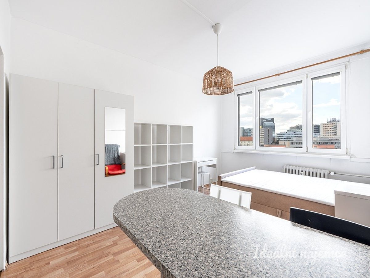 1+kk, Bítovská, Praha, 23 m²