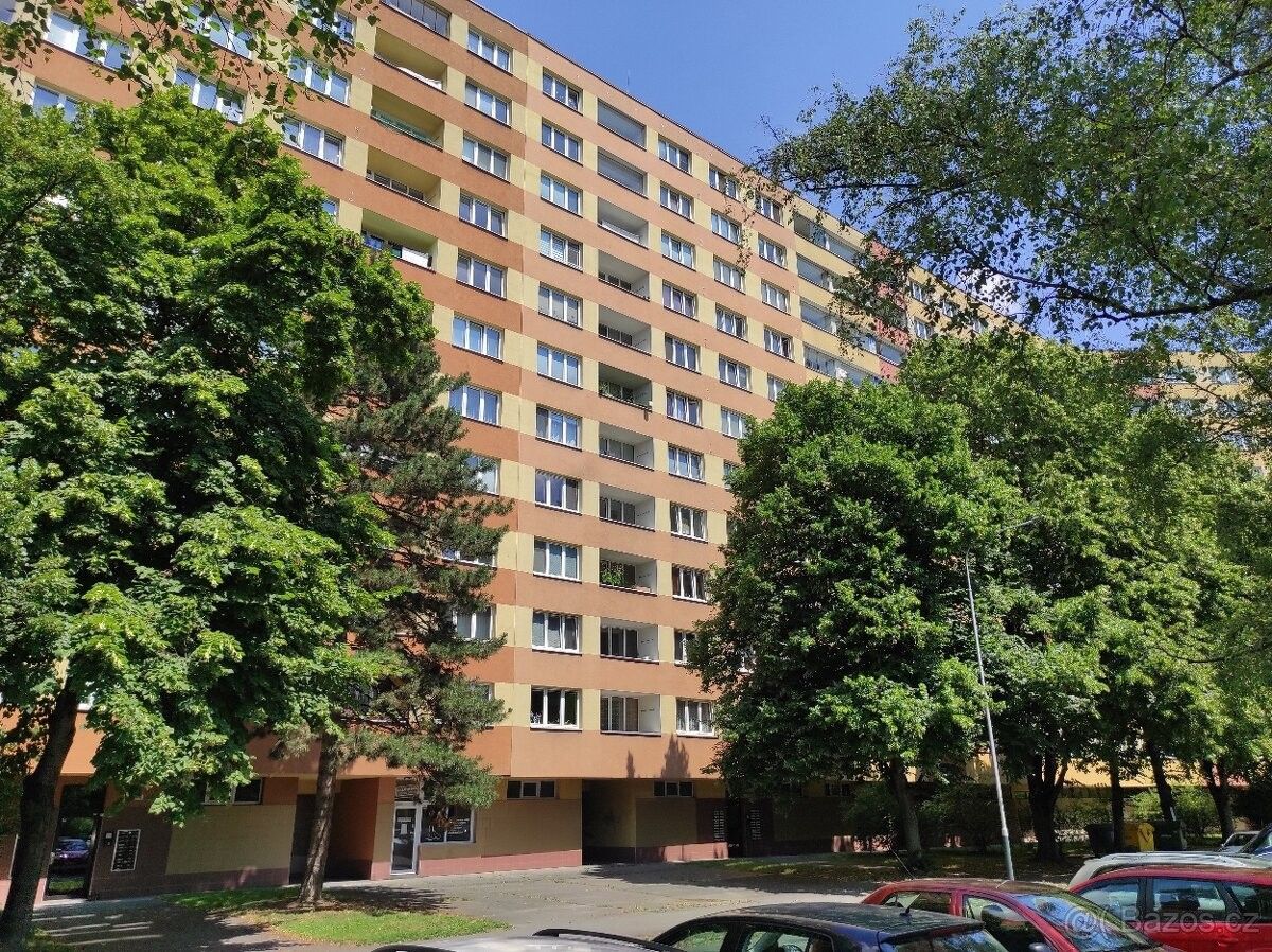 Byty, Ostrava, 700 30