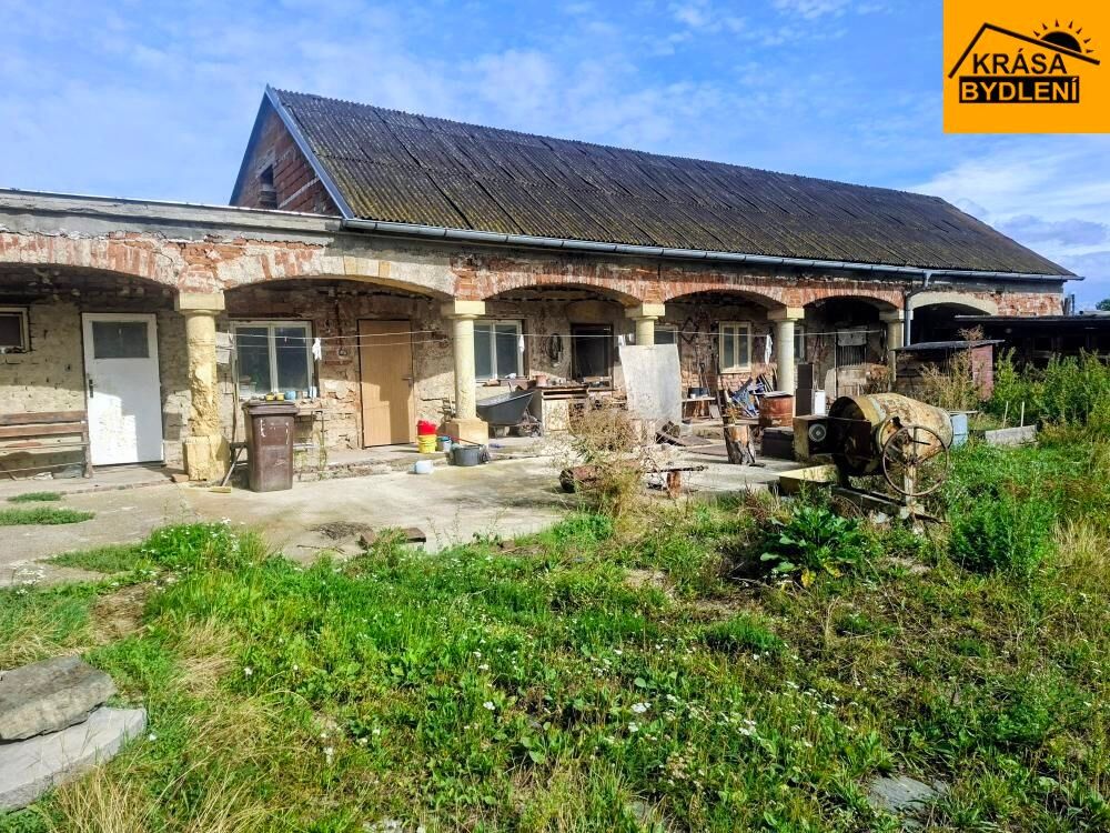 Rodinný dům · 250 m² · Loučany - 4