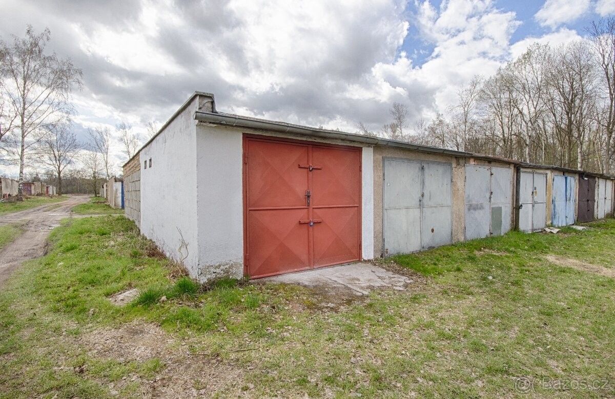 Prodej garáž - Pardubice, 530 06