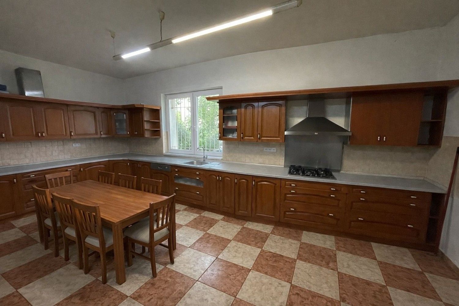 Rodinný dům · 450 m² · Cheb, Karlovarský kraj - 3