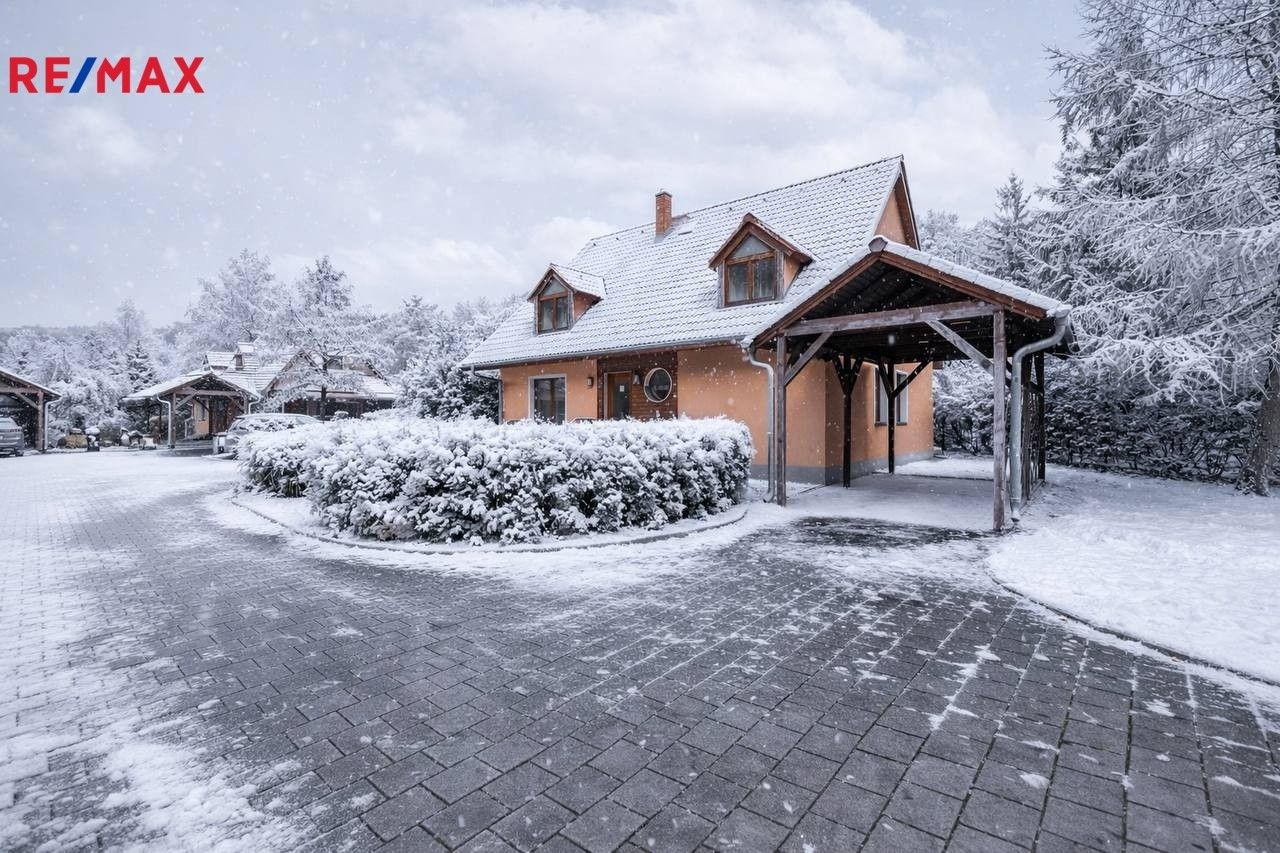 Rodinné domy, Za Motelem 2171, Karlovy Vary, 137 m²