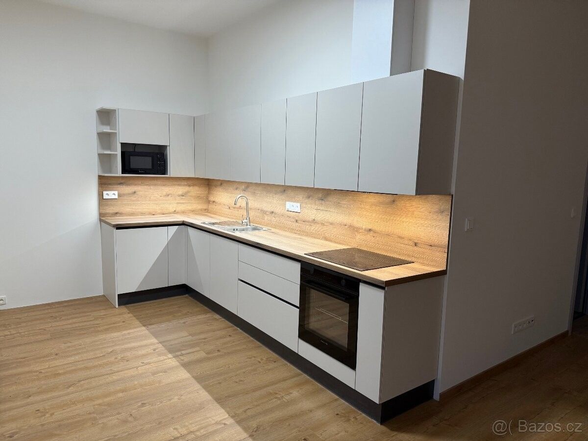 Byty, Čáslav, 286 01