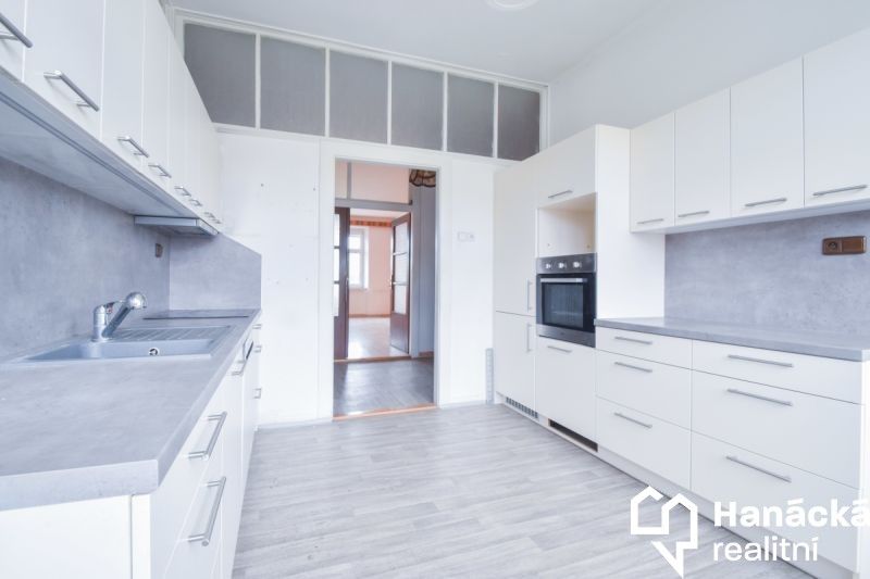 Prodej byt 3+1 - Přerov, 130 m²