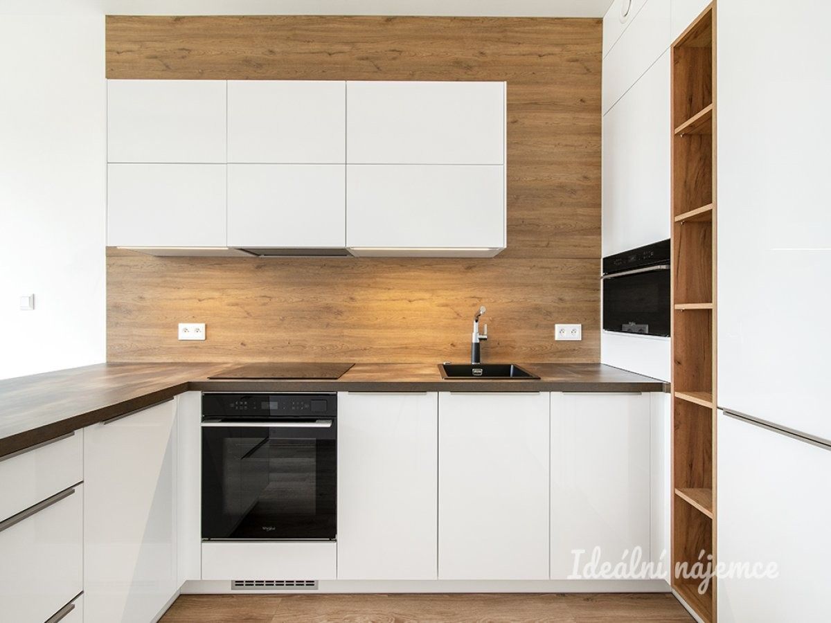Pronájem byt 2+kk - Počernická, Praha, 39 m² - 2