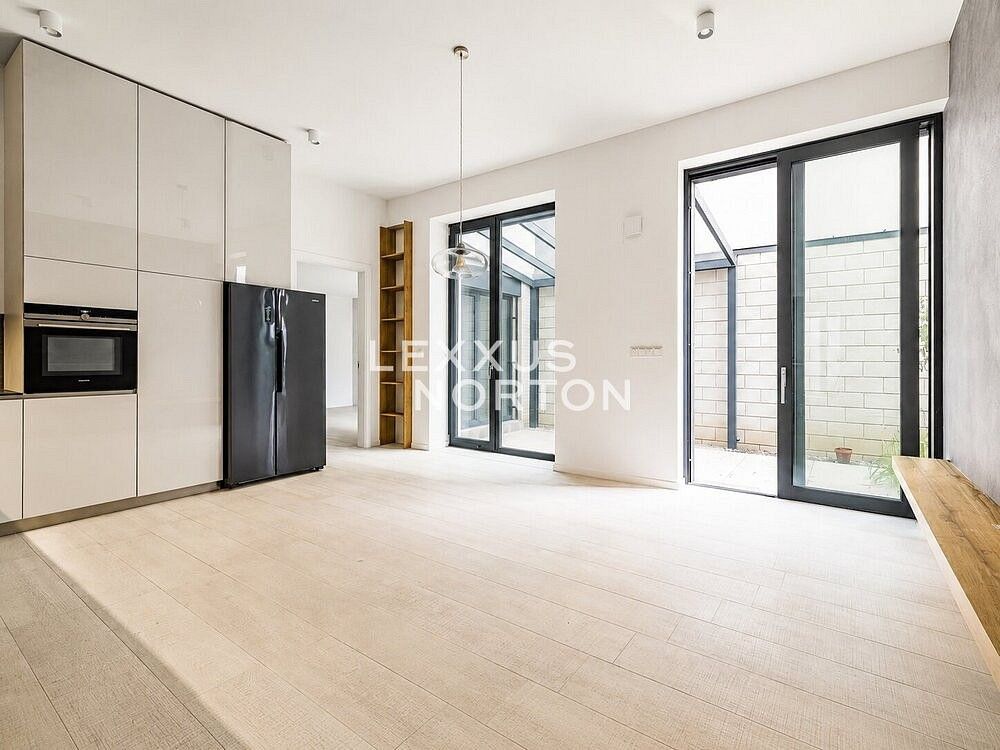 Byt 2+kk · 82 m² · Praha - Modřany, okres Praha 12, Hlavní město Praha - 4