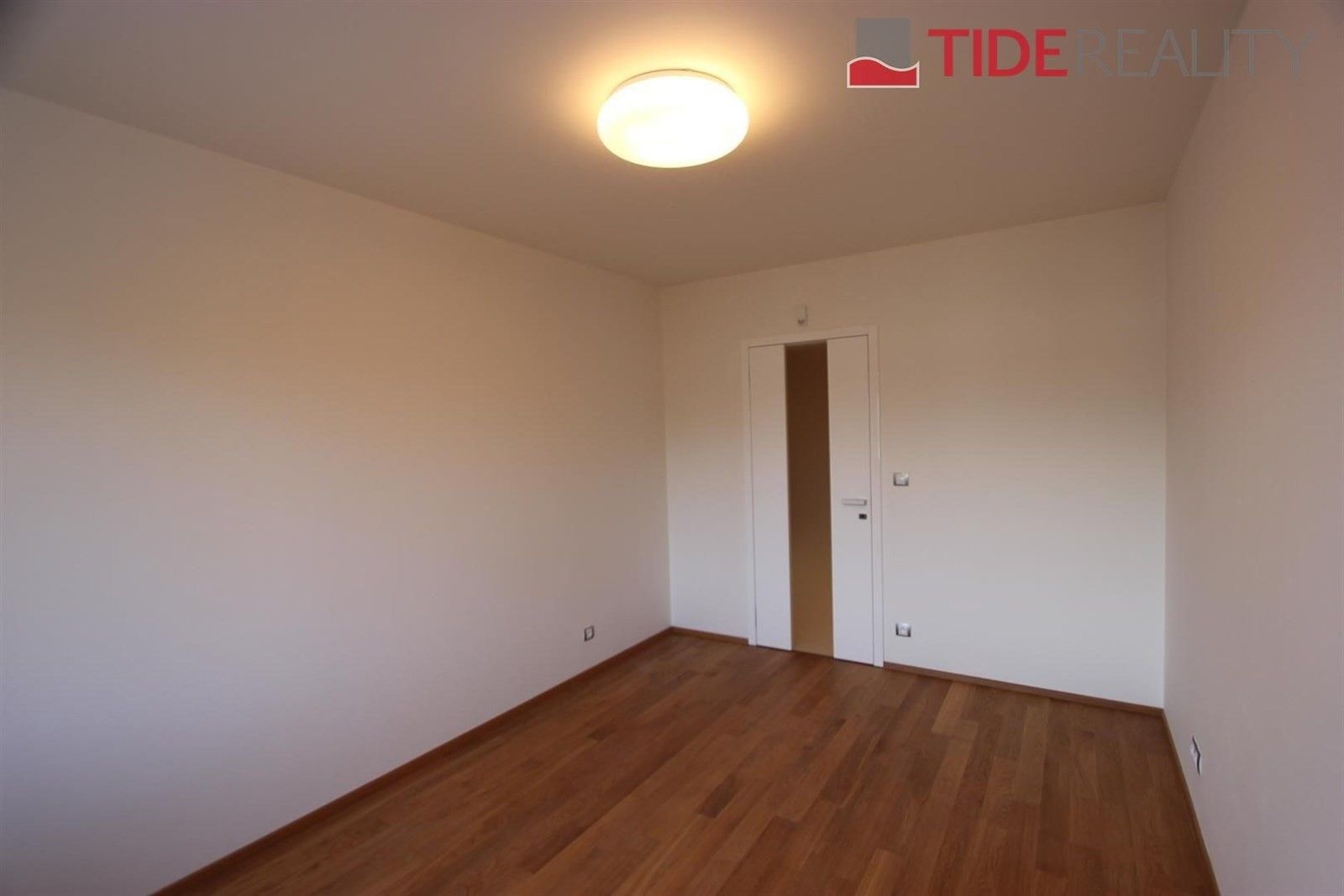 Pronájem byt 2+kk - U Nikolajky 3325, Praha Smíchov, 61 m² - 5